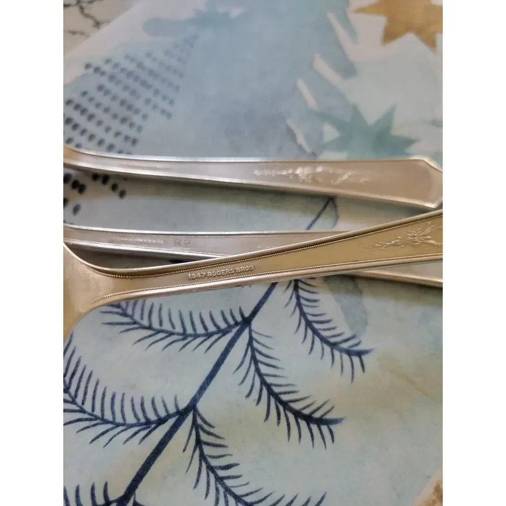 1847 Rogers Bros Ancestral Silverplate Set of 3 Dinner Fork Discontinued